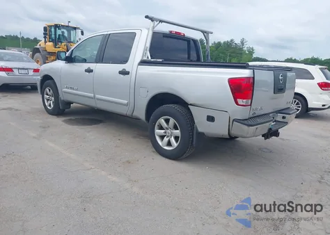 2010 Nissan Titan Se z USA, uszkodzony, nr VIN 1N6AA0EC7AN321572